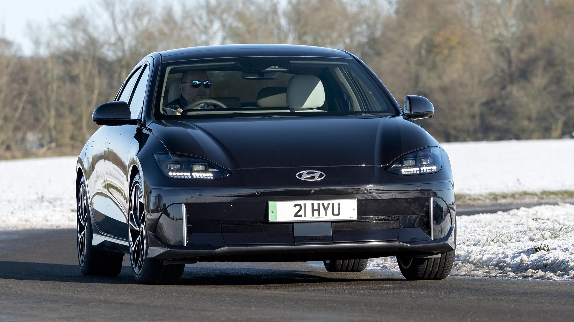 Hyundai IONIQ 6 Review & Prices 2023 | AutoTrader UK